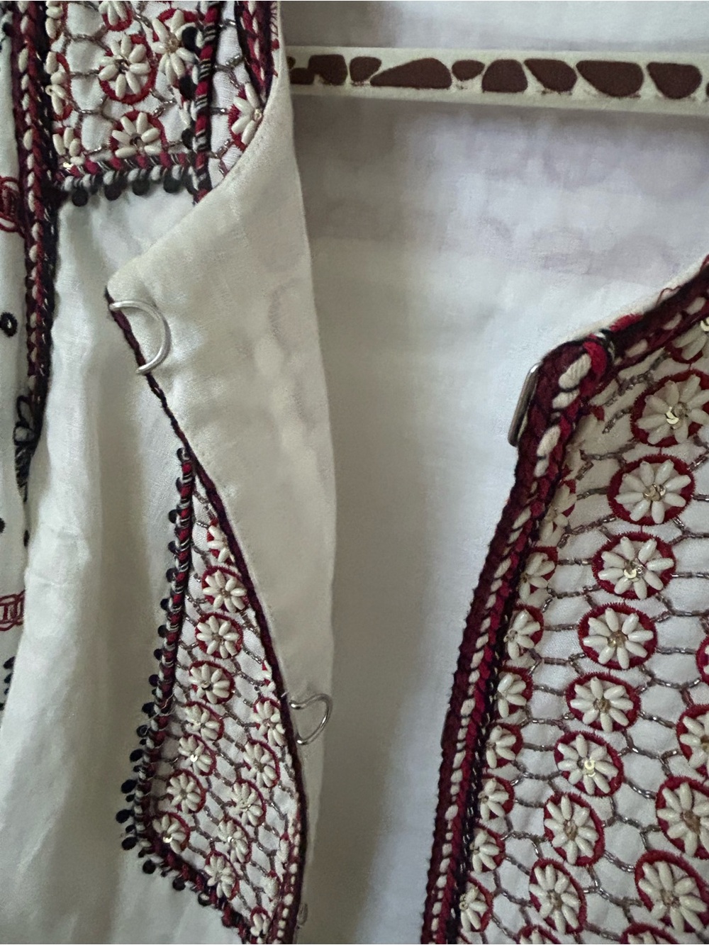 Veronica Beard White Embroidered Jacket with Burgundy and Black Accents - Picture 6 of 10